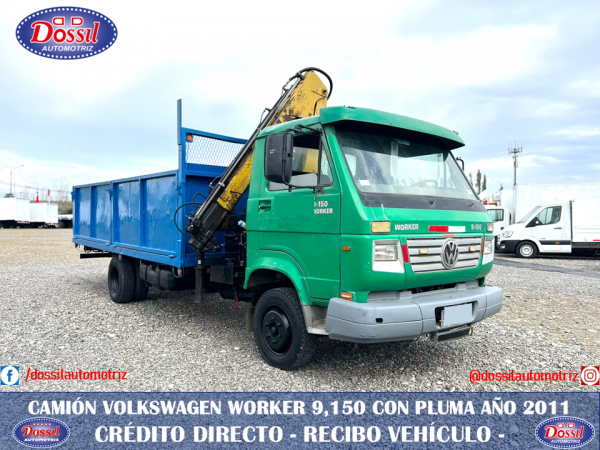 Camión Volkswagen WORKER 9.150, año 2011, equipado con Pluma de 2.500 de carga, solo 158.000 km. todo funcionando