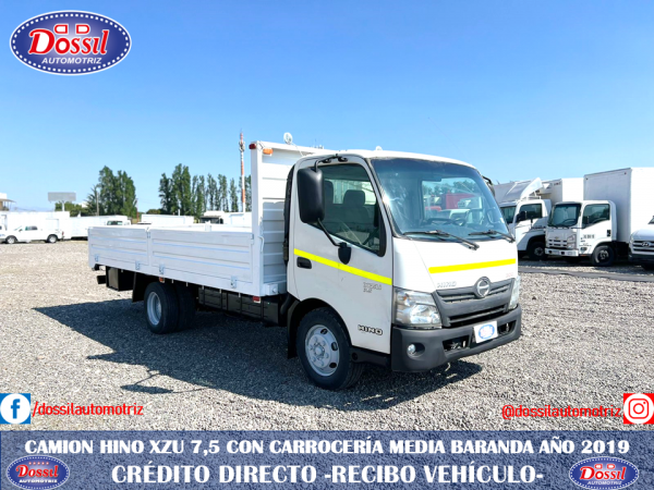 Camioneta Mitsubishi Fuso Canter 413, año 2018, equipado con Furgón de Carga y Rampa Hidráulica, valor $14.980.000